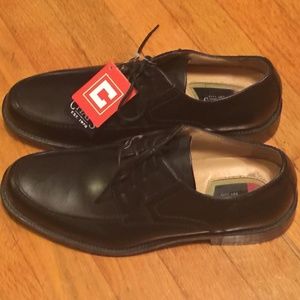 NWT Chaps men's shoes size 8.5 Black Leather NWT